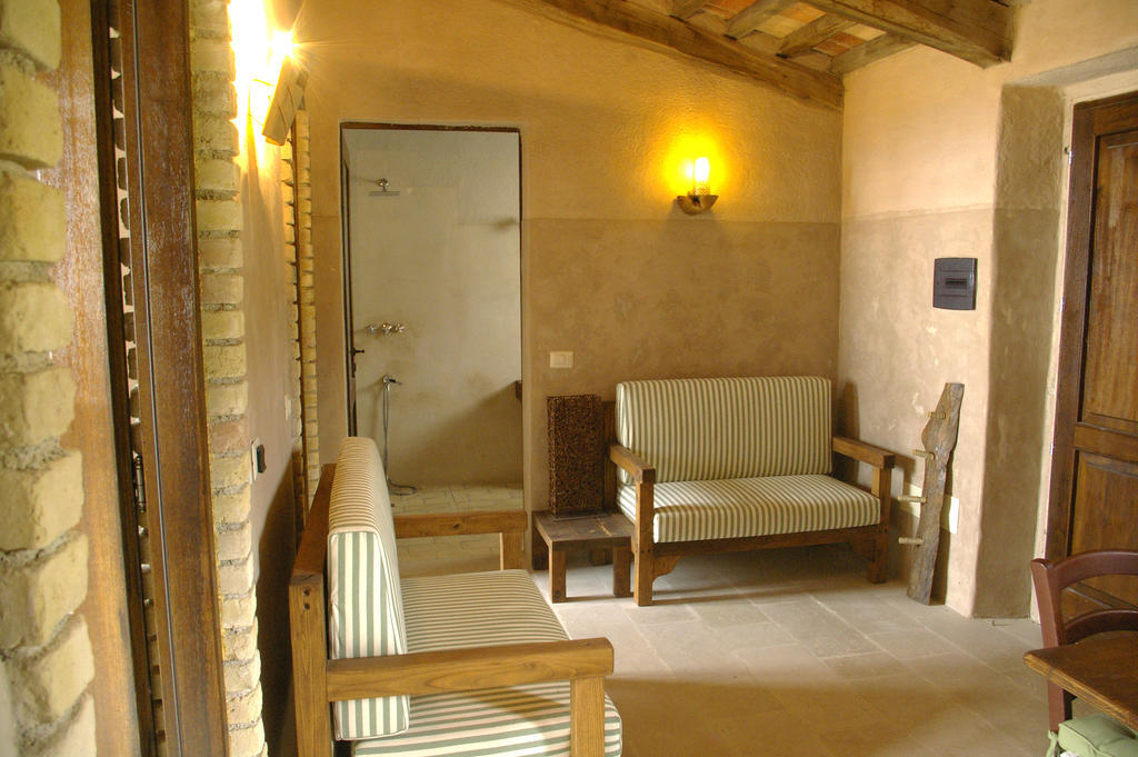 B&B Casale Di Poggioferro スカンサーノ 部屋 写真